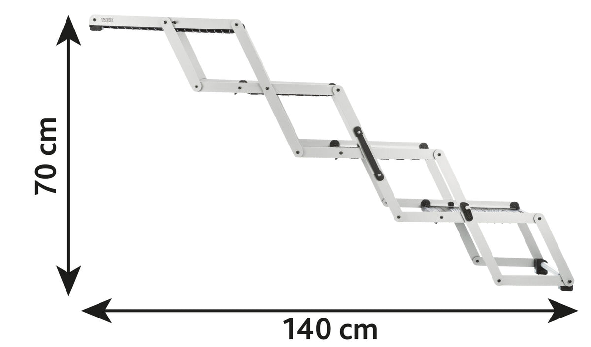 Silberfarbene Teleskopleiter mit schwarzen Details, ausgezogen auf 70 cm Höhe und 140 cm Breite.
