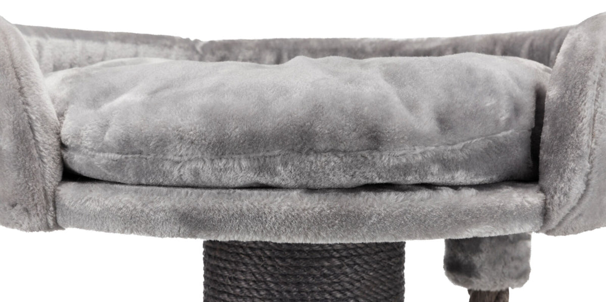 Graues, flauschiges Katzenbett mit erhöhter Kante, darauf liegend auf einem stabilen, dunklen Seilen gepolsterten Sockel.