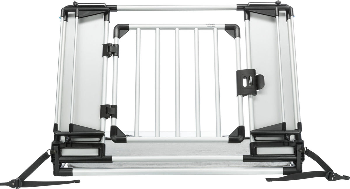 Silbernes und schwarzes Metallgitter mit rechteckiger Form und schwarzen Befestigungselementen.