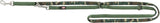 Grüne Hundeleine mit Camouflage-Muster und Metall-Schnallen, Label "TRIXIE" sichtbar.