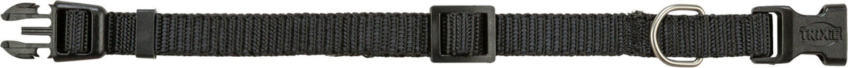 Schwarzes, verstellbares Nylon-Halsband mit Kunststoffschnalle und einem Metall-D-Ring, horizontal ausgerichtet.