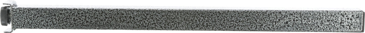 Graue, rechteckige Metallleiste mit leicht gesprenkelter Oberfläche, seitlich eine schwarze Kunststoffkappe.