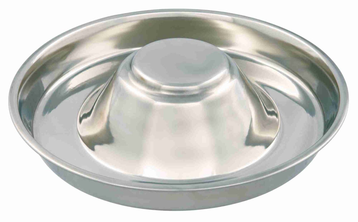 Runde Schale aus silbernem Metall mit erhöhtem Mittelteil und glatter Oberfläche.