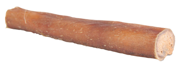 Brauner, zylindrischer Kauknochen mit Textur und sichtbaren Fasern auf weißem Hintergrund.