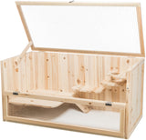 Holzgehege mit offenem Gitterdeckel, mehreren Plattformen und durchsichtiger Front.
