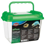 Transparente Transport- und Fütterungsbox mit grünem Deckel und Tragegriff, sichtbar ist der Text "TRIXIE Reptiland".